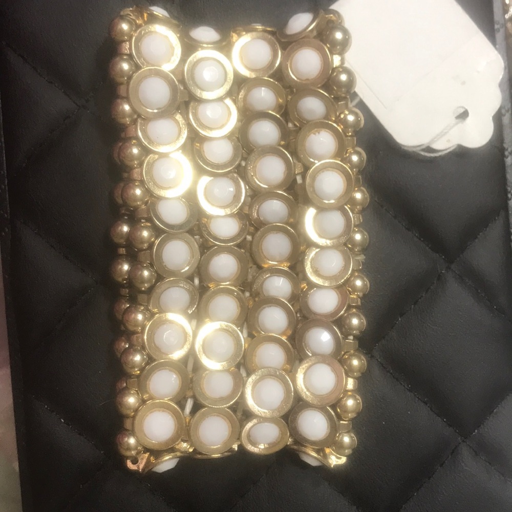 Woman’s bracelet